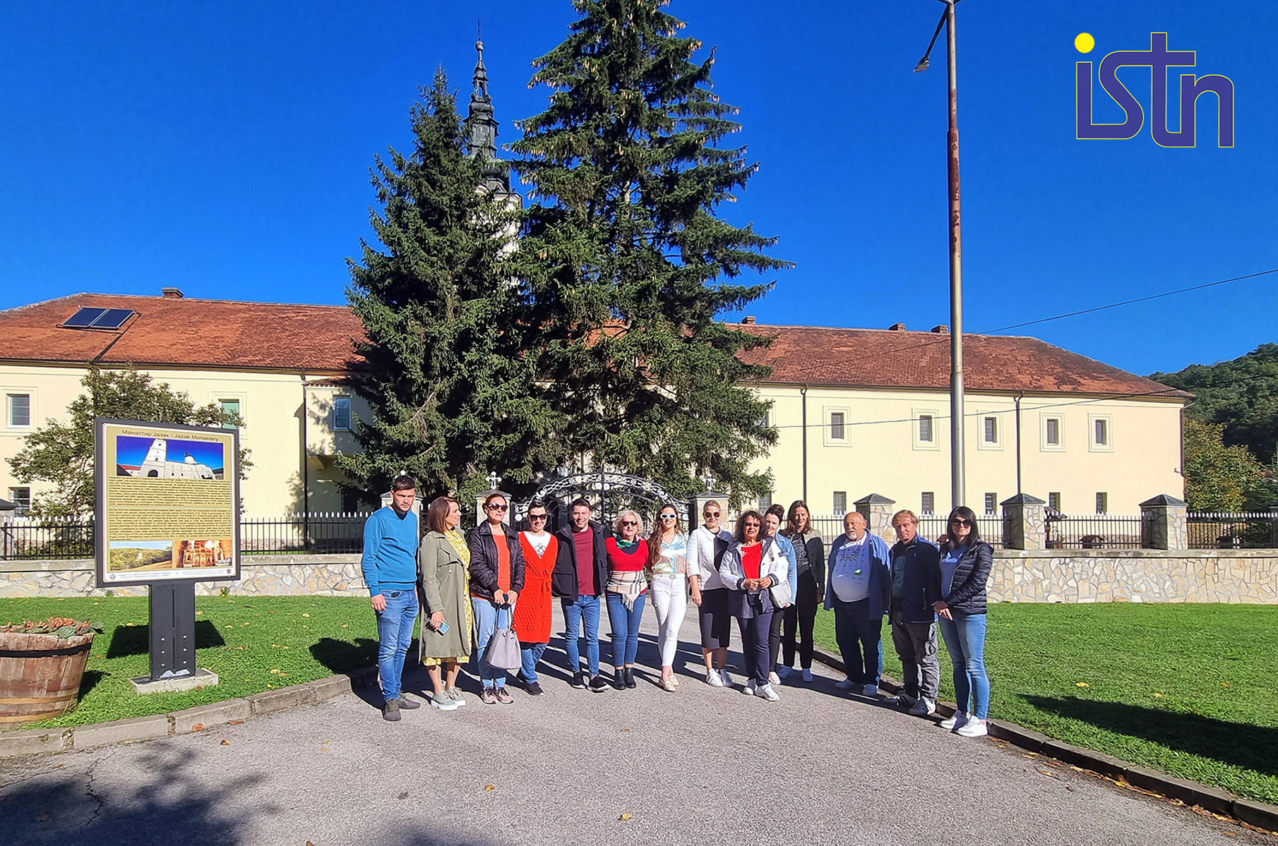 Manastiri Fruske Gore, Jazak, novinari u obilasku, ISTN Manastiri Fruske Gore, Jazak, novinari u obilasku, ISTN